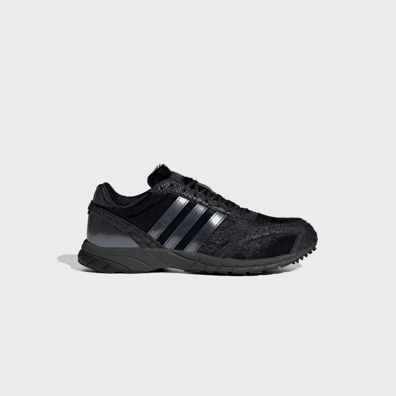 adidas WMNS Adizero Adios OG - Core Black / Carbon made by Adidas