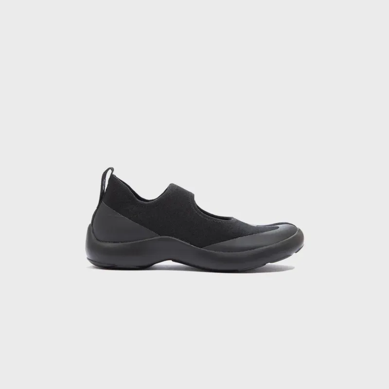 Tabi WMNS Sandal - Black made by Tabi