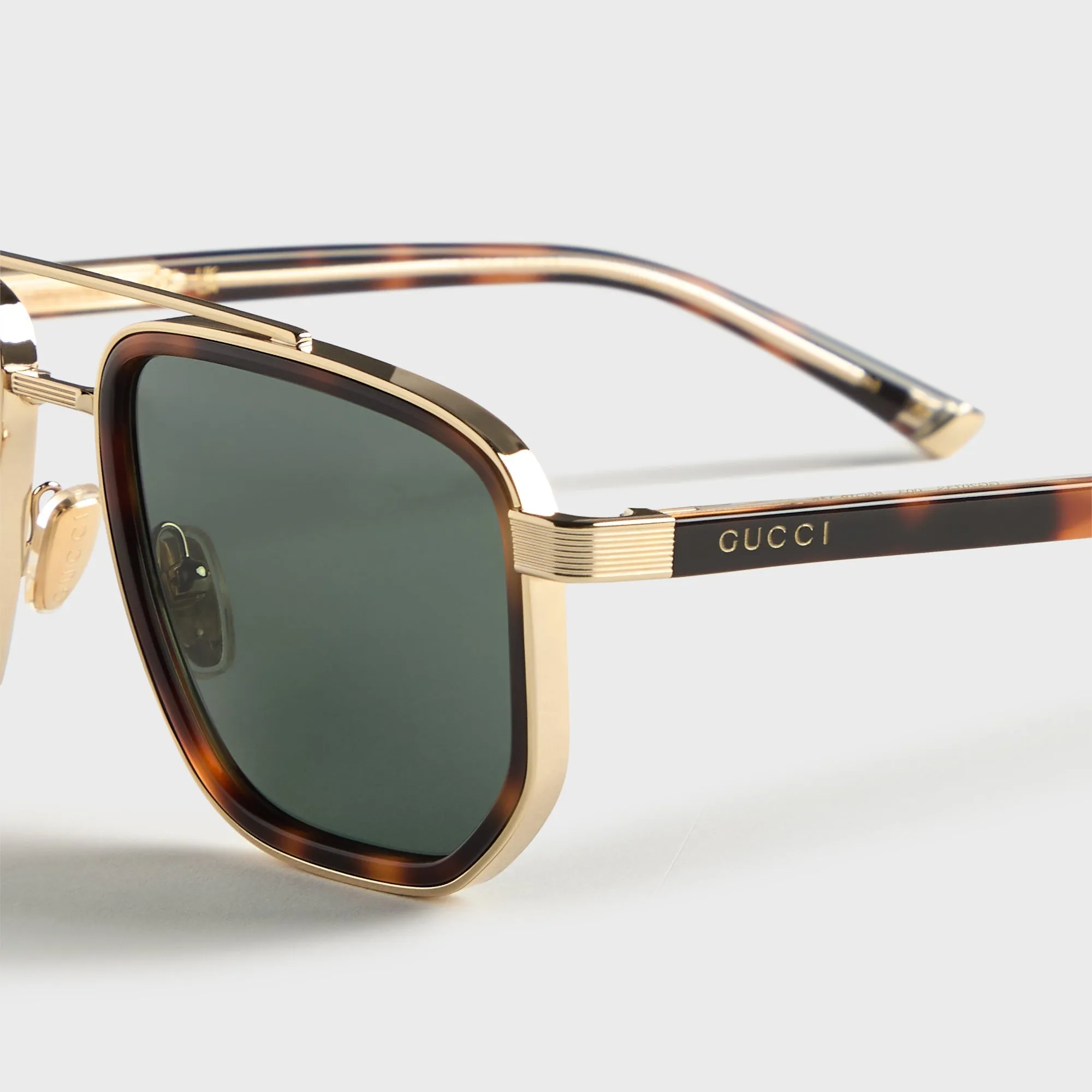 Gucci GG2073S Navigator Frame Sunglasses - Gold / Havana / Green sold by Kith product image thumbnail 3