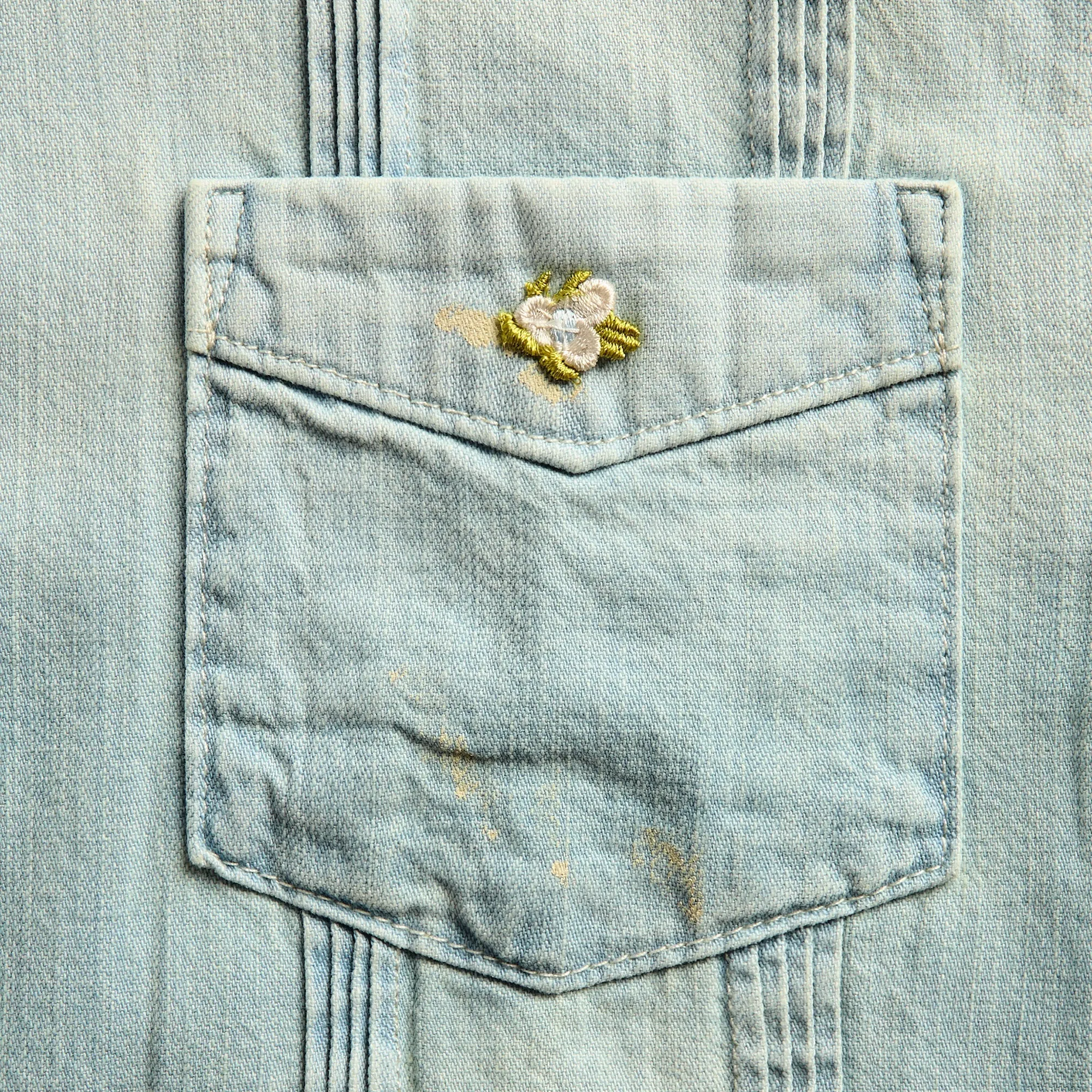 Coût De La Liberté Cedro Rigid Preshunk Denim Pleated Pocket Shirt - Buena Vista sold by Kith product image thumbnail 3