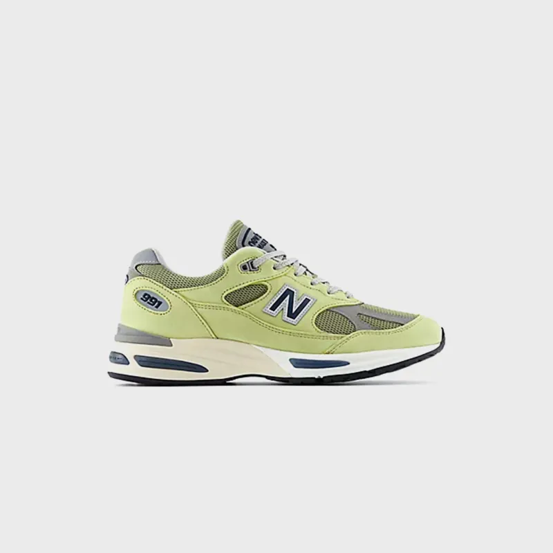 New Balance Made in UK 991v2 - Green Banana / Moss made by New Balance