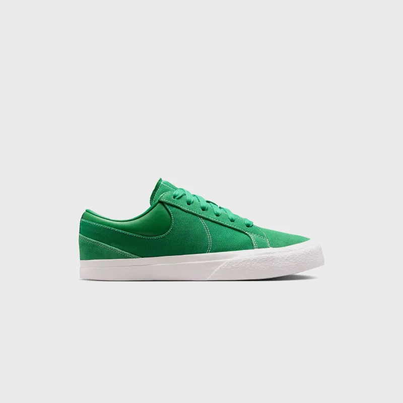 Nike Blazy - Pine Green / Sail / White made by Nike