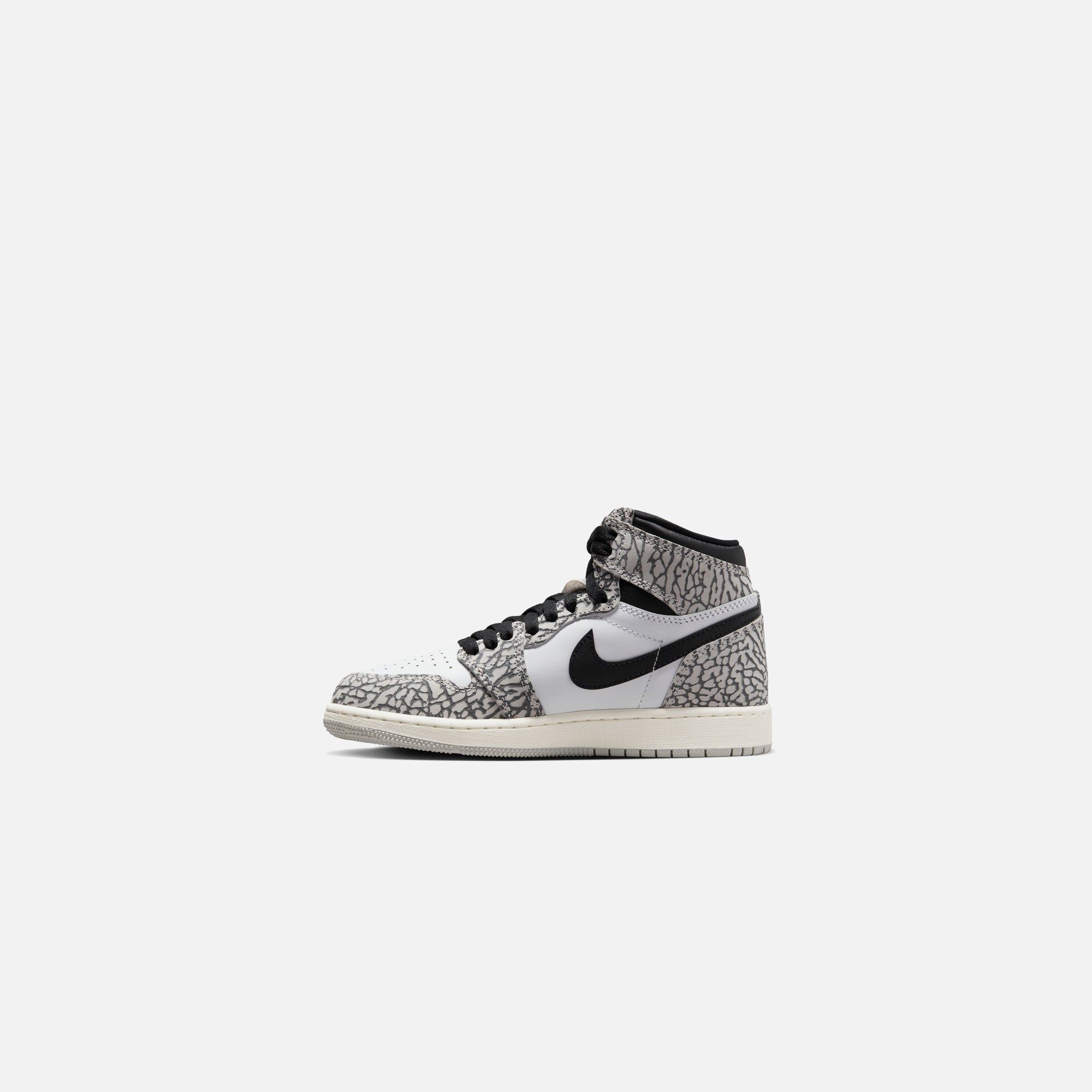 Nike GS Air Jordan 1 Retro High OG - Tech Grey / Muslin / Black sold by Kith product image thumbnail 3