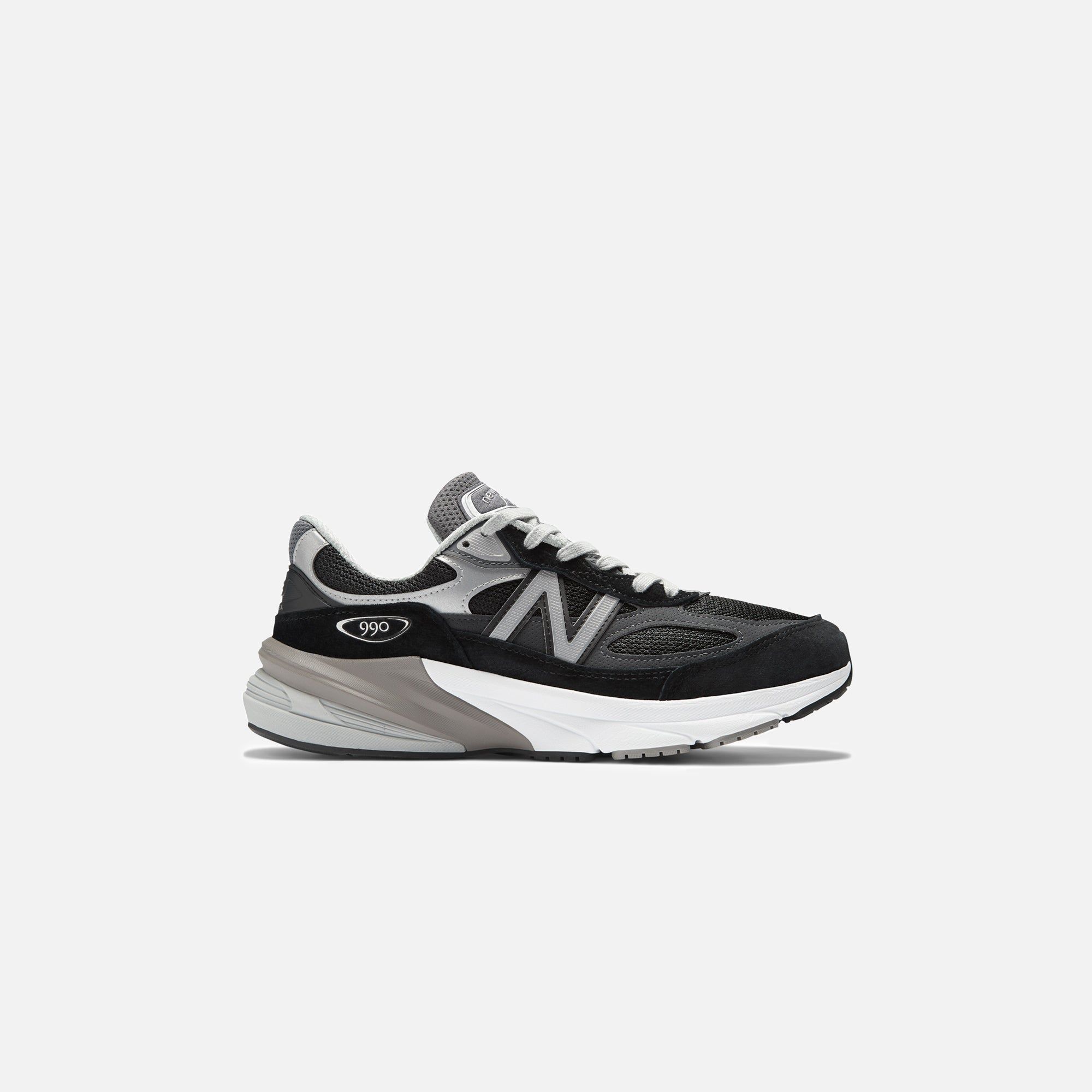 New Balance WMNS 990 V6 - Black sold by Kith