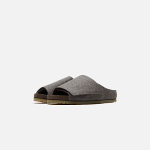 Birkenstock x Fear of God The Los Feliz - Ash Melange sold by Kith