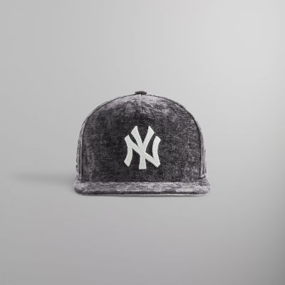 Kith & New Era for the New York Yankees Chenille 9FIFTY A-Frame Snapback - Fuel PH sold by Kith