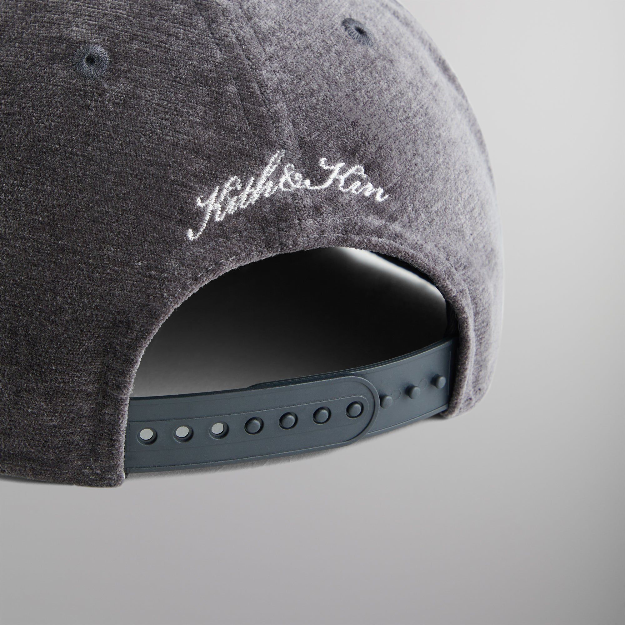 Kith & New Era for the New York Yankees Chenille 9FIFTY A-Frame Snapback - Fuel PH sold by Kith product image thumbnail 6