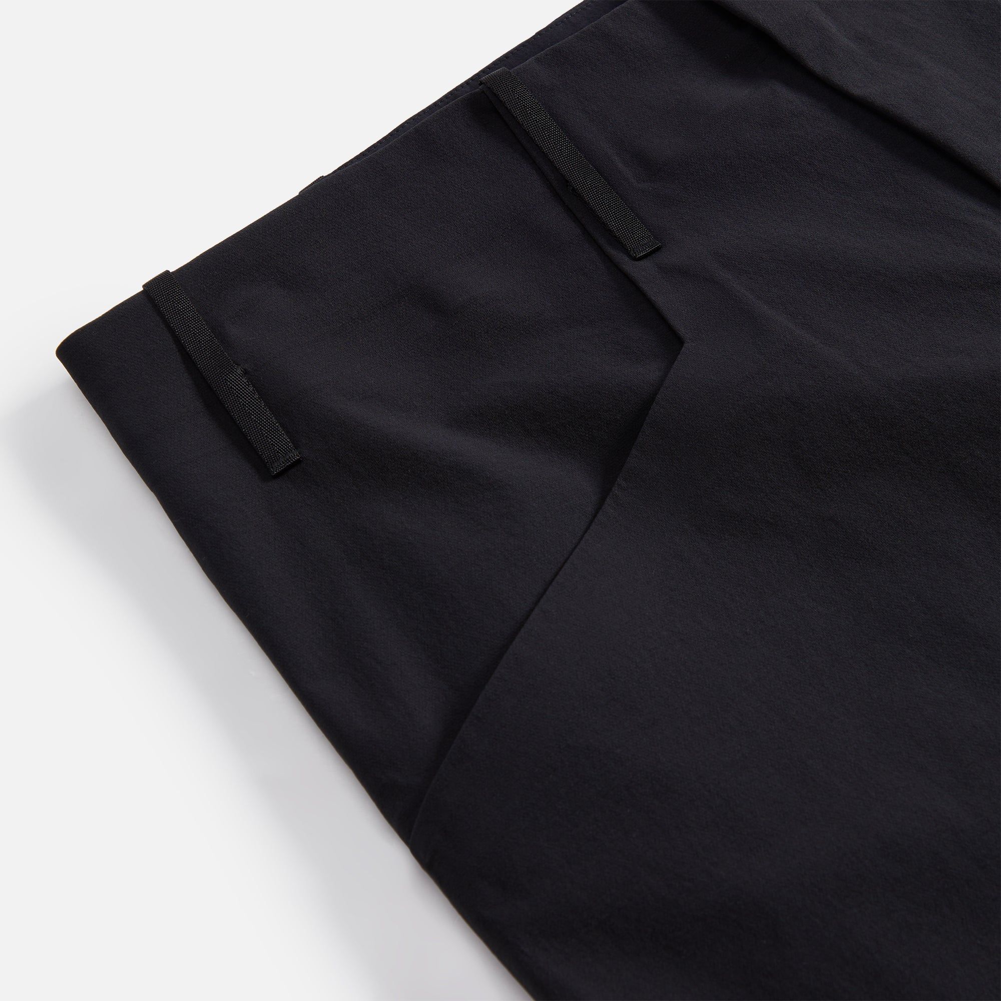 Veilance Voronoi Pant - Black sold by Kith product image thumbnail 3