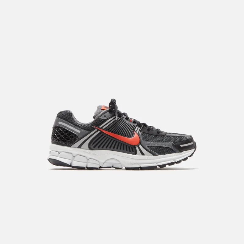 Nike Zoom Vomero 5 - Black / Picante Red / Iron Grey / Summit White sold by Kith