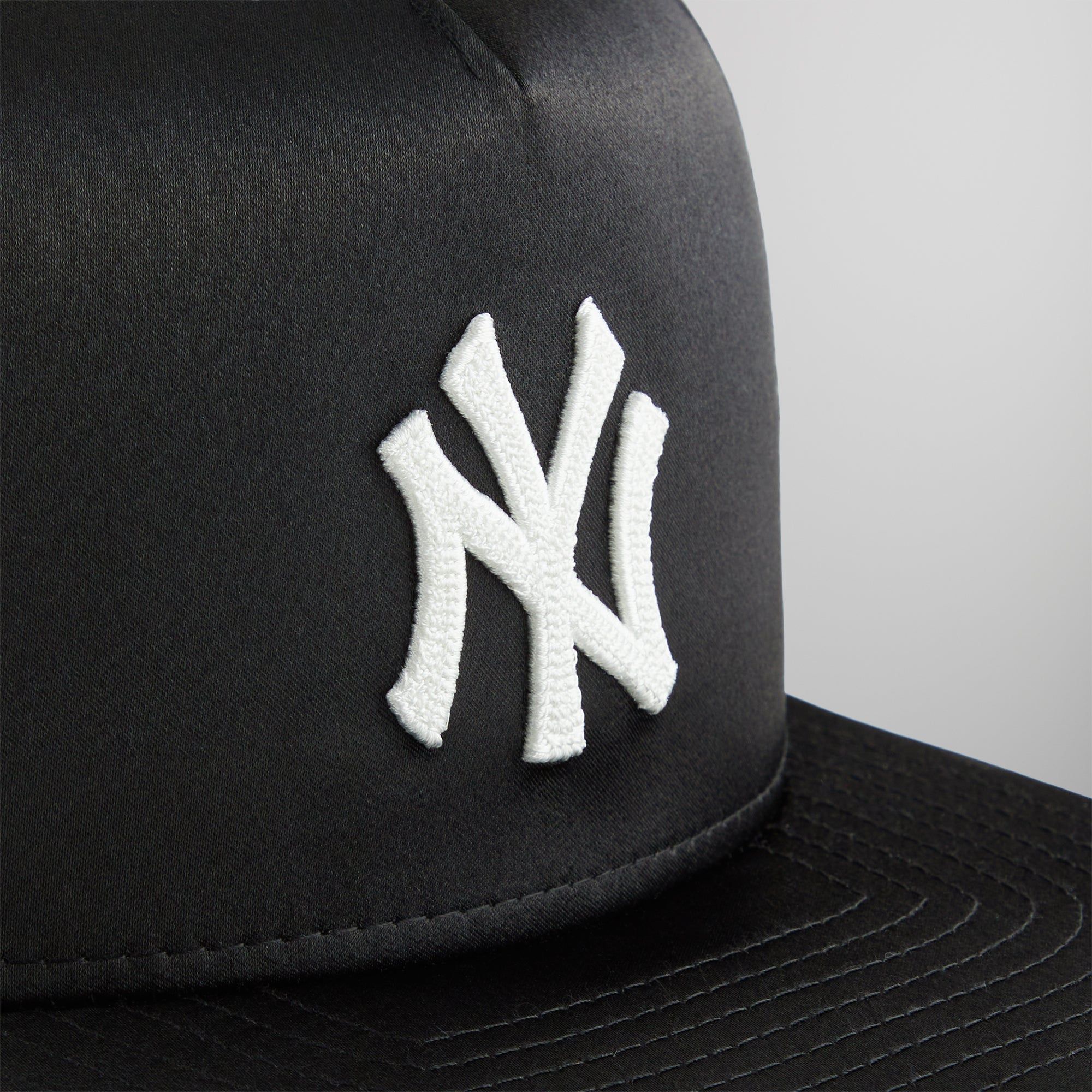 Kith & New Era for the New York Yankees Satin 9FIFTY A-Frame Snapback - Black PH sold by Kith product image thumbnail 4