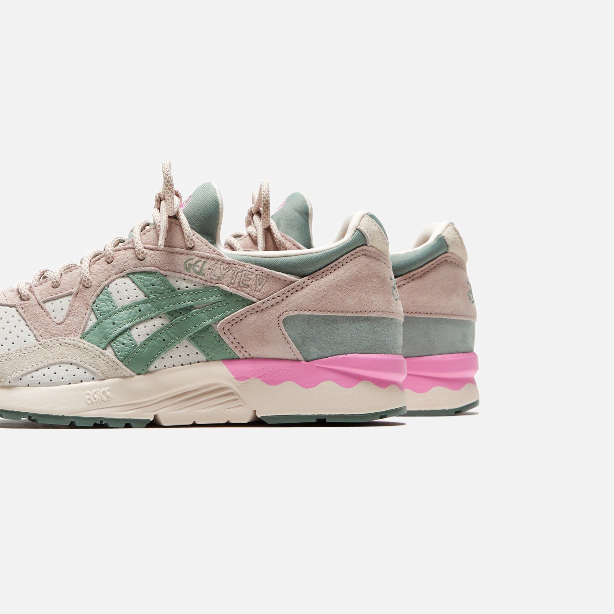 Asics Gel-Lyte V - Cream / Slate sold by Kith product image thumbnail 3