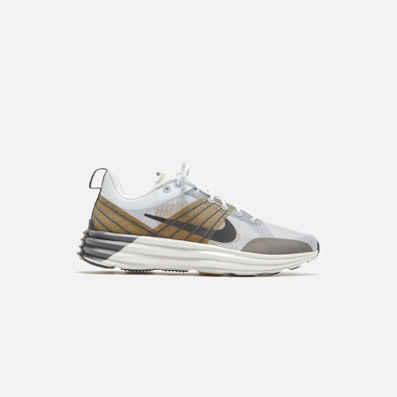 Nike Lunar Roam - Pure Platinum / Black / Wolf Grey sold by Kith