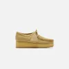 Clarks WMNS Wallacraft Bee - Maple sold by Kith