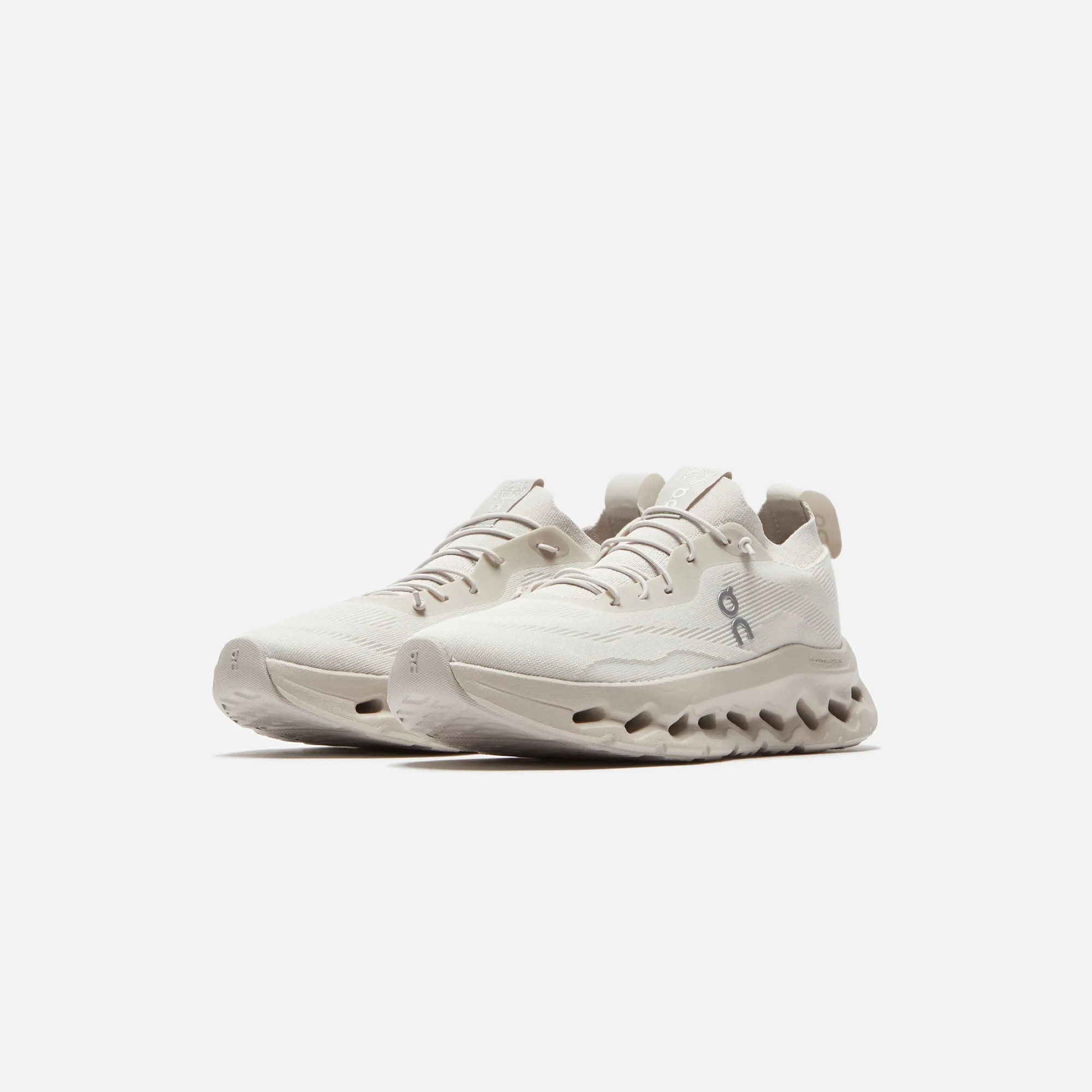 Loewe x On Running Cloudtilt - Sand sold by Kith product image thumbnail 2