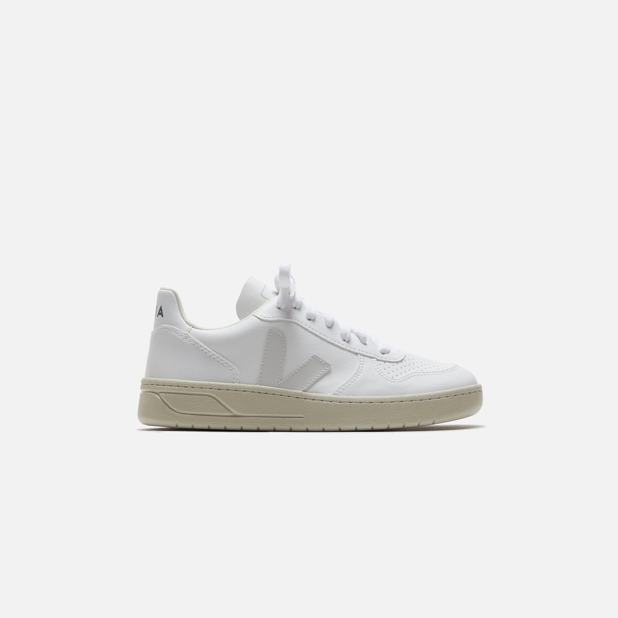 Veja V-10 C.W.L. - Extra White sold by Kith