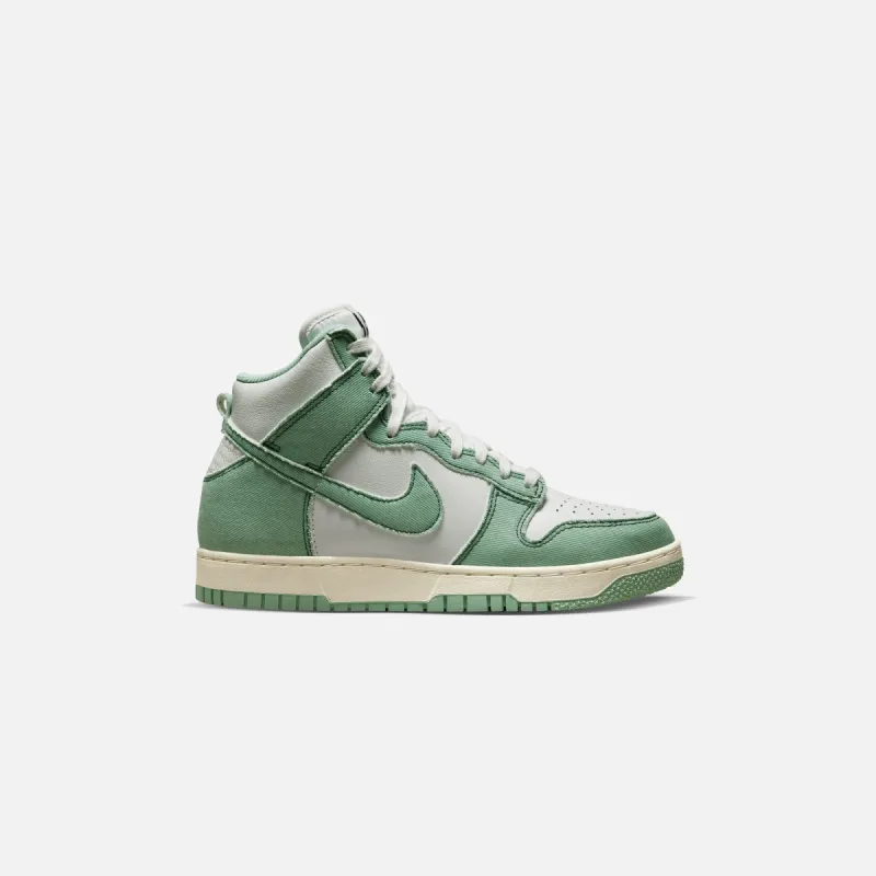 Nike WMNS Dunk Hi 1985 - Enamel Green / Summit sold by Kith