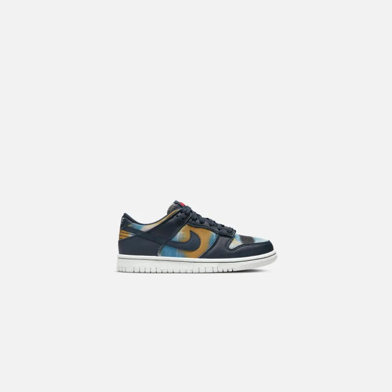 Nike GS Dunk Low SE - Obsidian / Summit / White sold by Kith