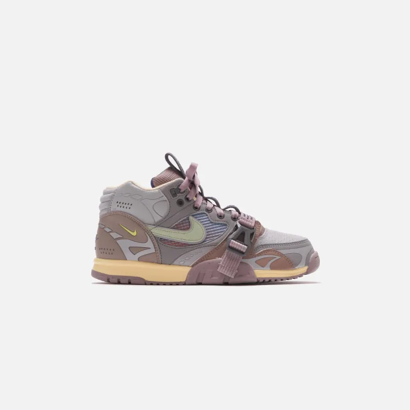 Nike Air Trainer 1 SP - Light Smoke Grey / Honeydew / Particle Grey sold by Kith