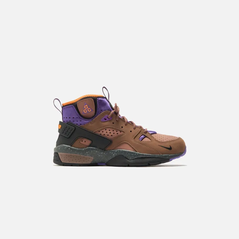 Nike ACG Air Mowabb - Trail End Brown / Pitch / Prism Violet sold by Kith