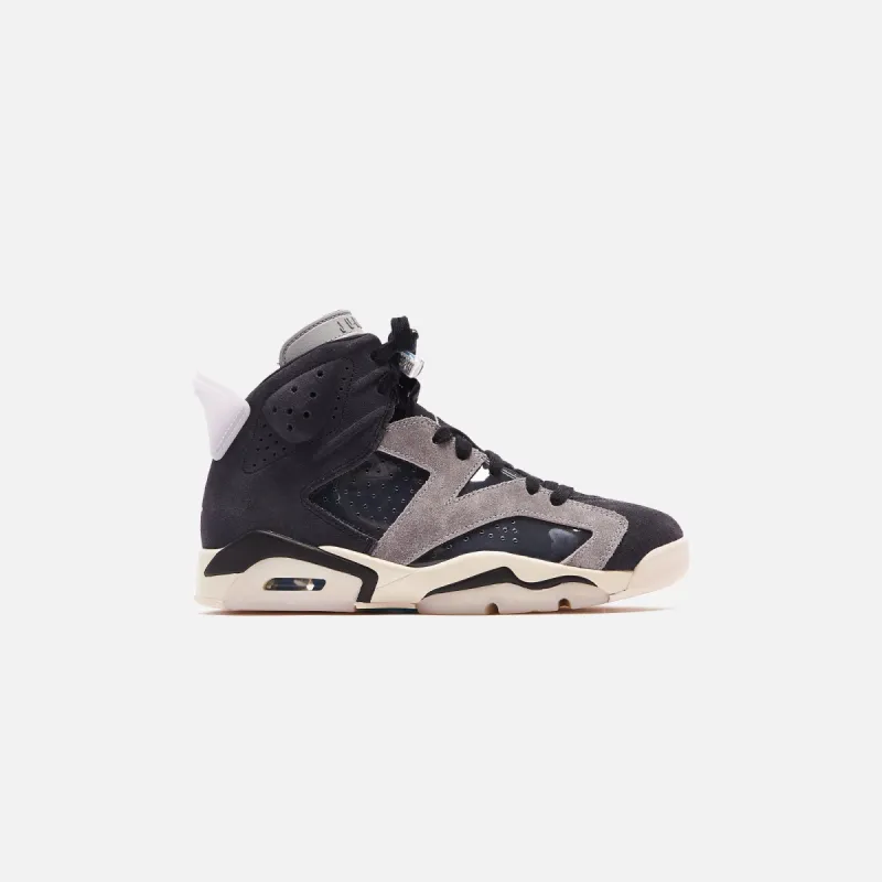 Nike WMNS Air Jordan 6 - Black / Chrome / Light Smoke Grey / Sail sold by Kith
