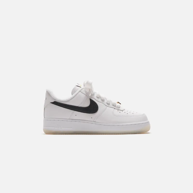 Nike Air Force 1 ’07 PRM NY Uptown Origins - White sold by Kith