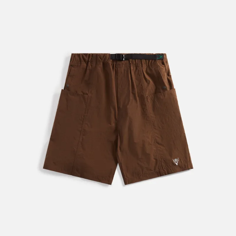 South2 West8 Belted C.S. Short Nylon Oxford - Brown | Parallel