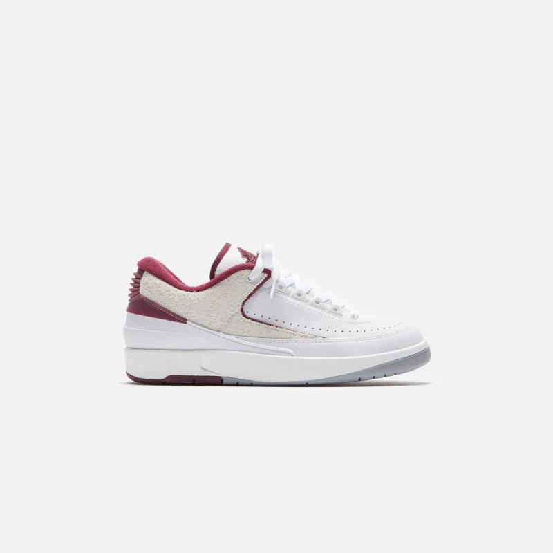 Jordan Air Jordan 2 Retro Low - White / Cherrywood sold by Kith