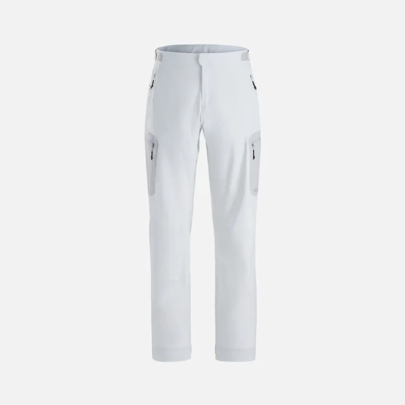 Arc'teryx System_A Eislen Cargo Pant - Turbine sold by Kith