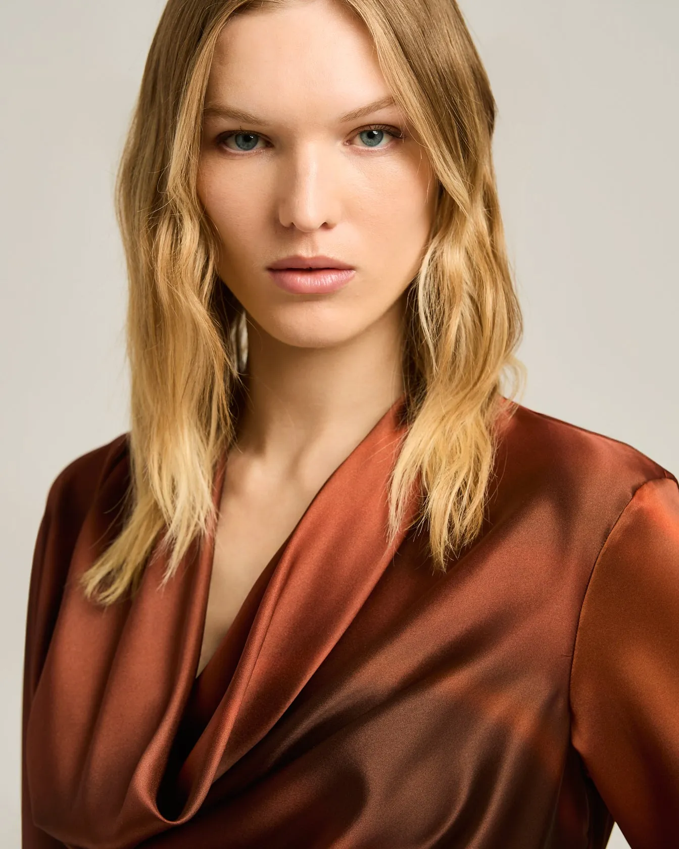 SHIRT IN PURE PRINTED SILK BROWN WITH SOFT COLLAR sold by Kiton product image thumbnail 4