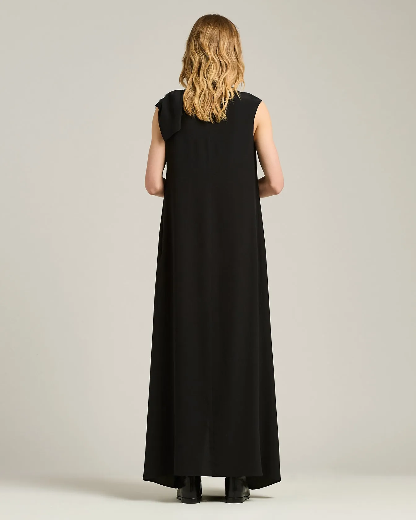 BLACK DRAPED DRESS IN PURE SILK sold by Kiton product image thumbnail 3