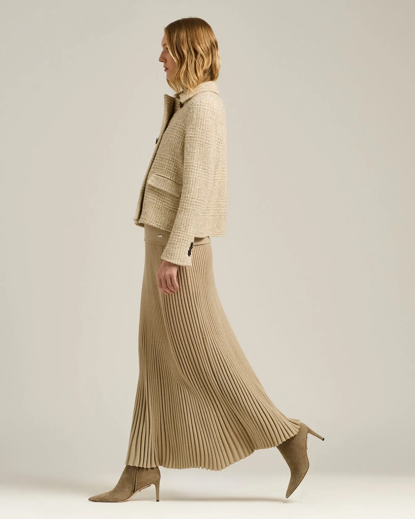 LONG SKIRT IN WOOL LAMÉ BEIGE WITH PLEATS sold by Kiton product image thumbnail 5