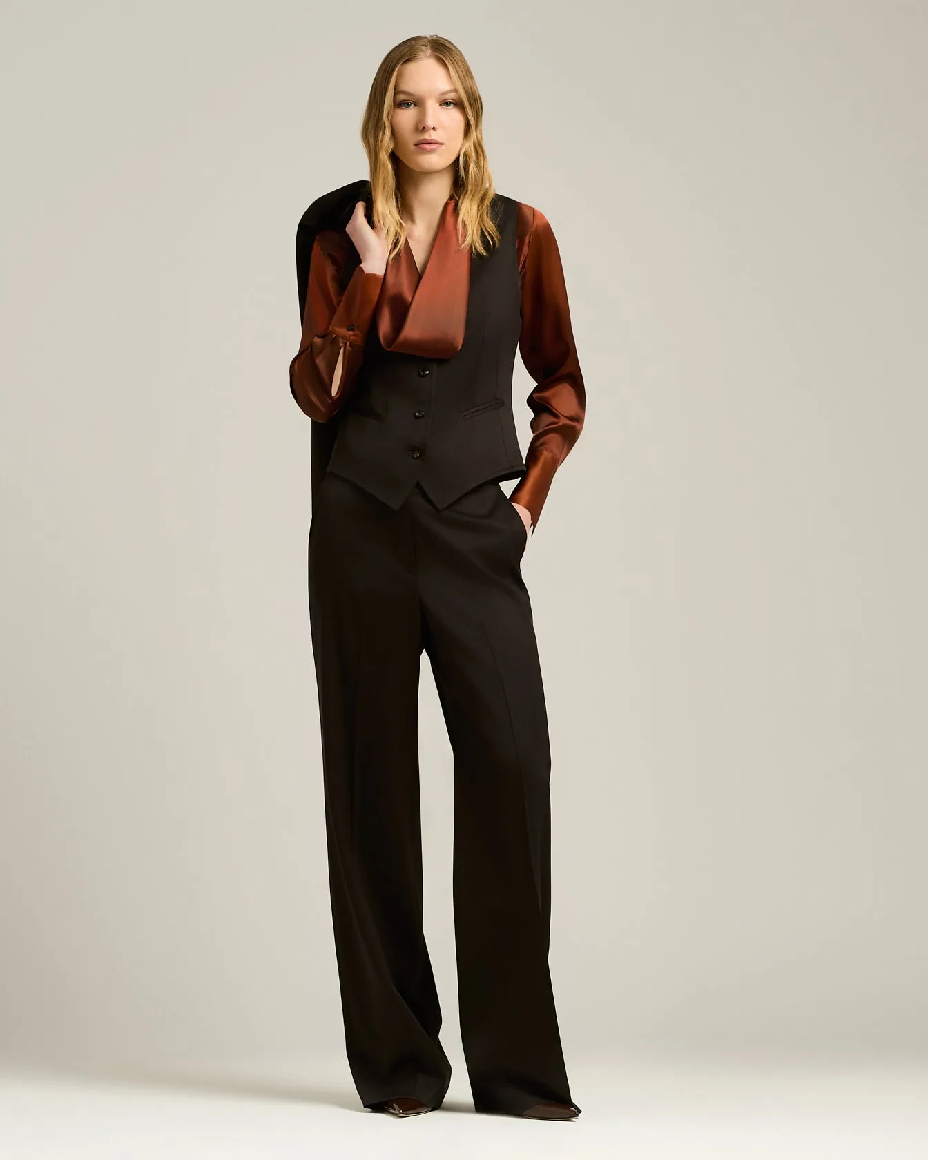 HIGH-WAIST PALAZZO TROUSERS IN STRETCH VIRGIN WOOL DARK BROWN sold by Kiton product image thumbnail 5