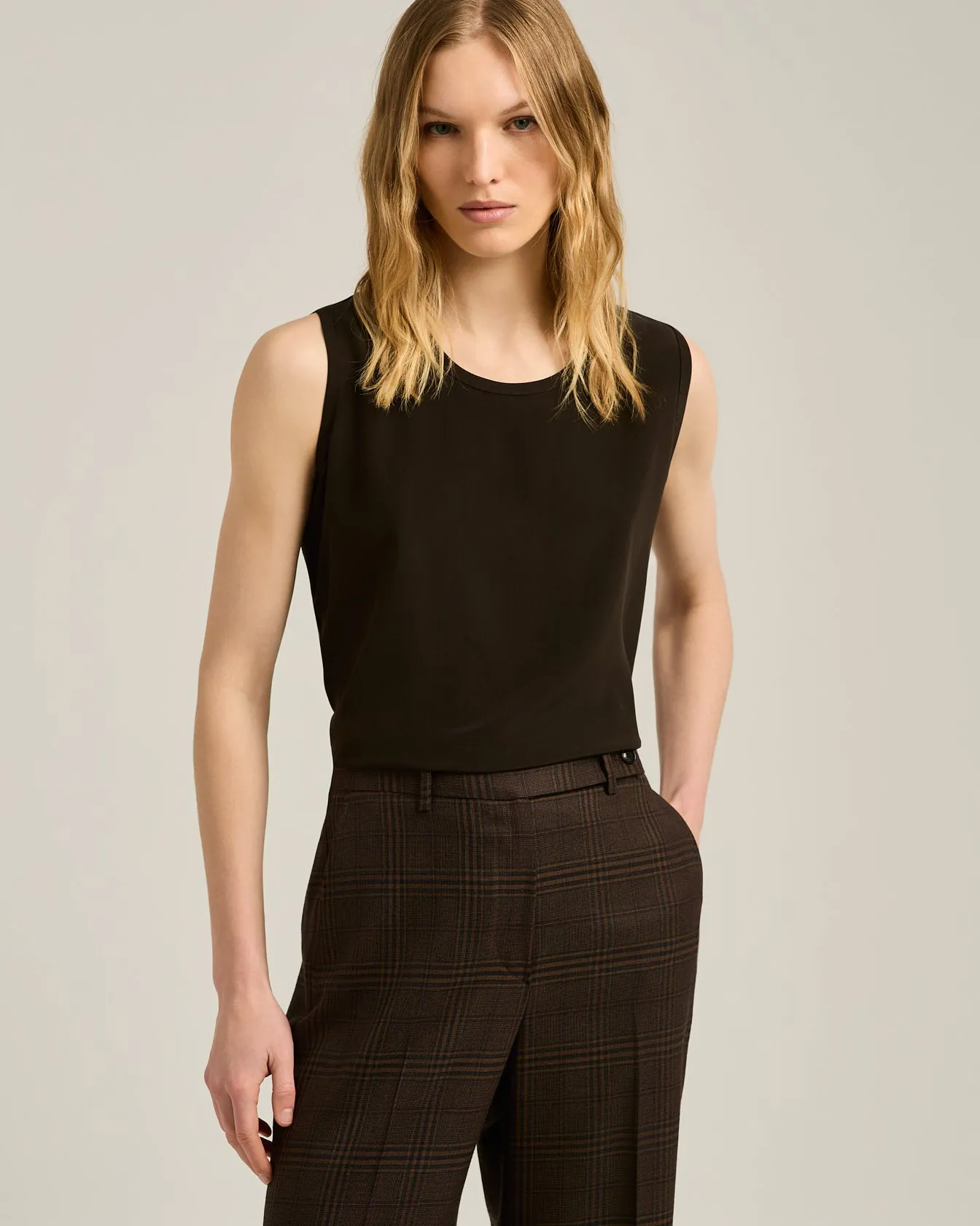 COFFEE BROWN SLEEVELESS TOP IN PURE SILK sold by Kiton product image thumbnail 4