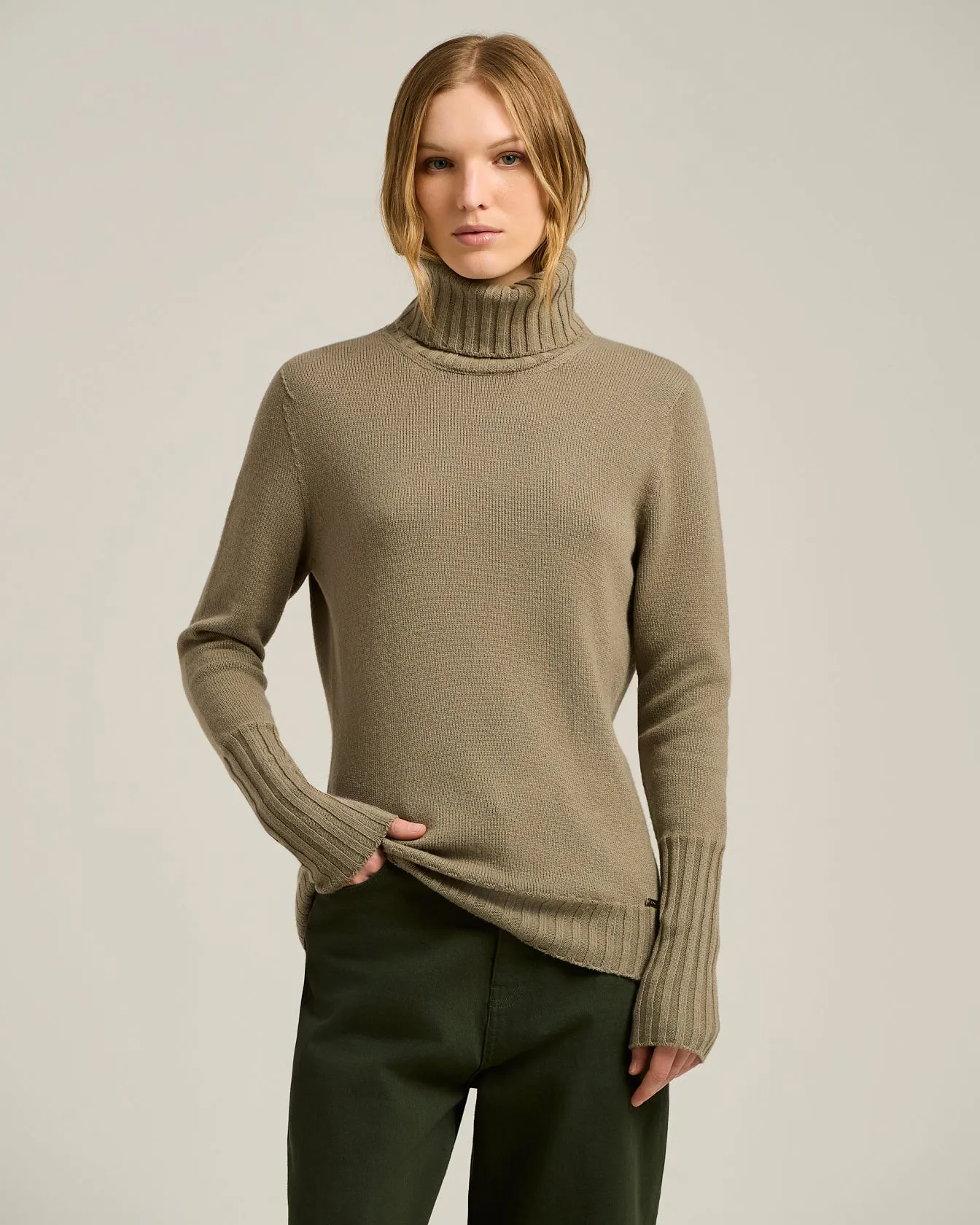 BEIGE CASHMERE TURTLENECK SWEATER sold by Kiton product image thumbnail 2