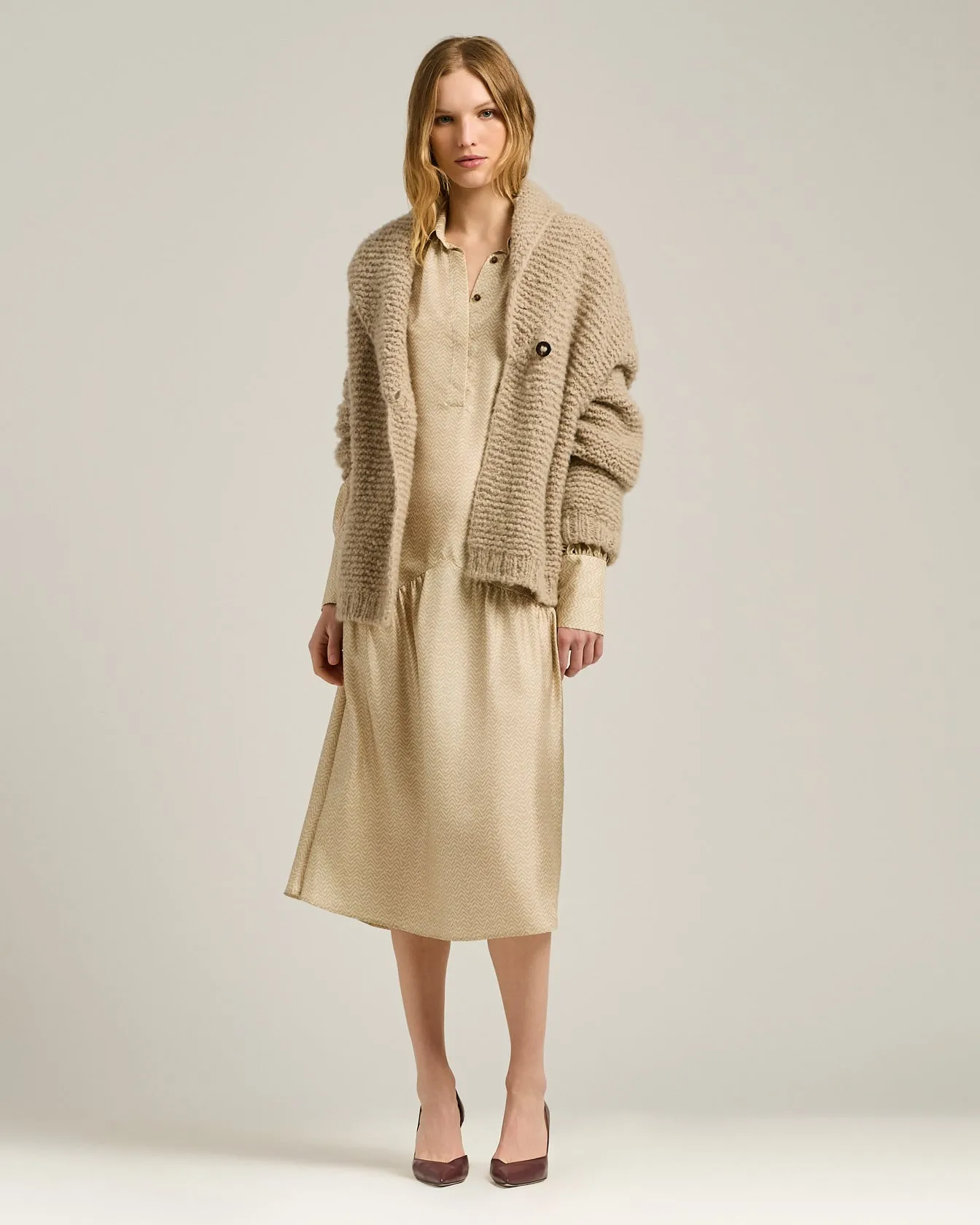 BEIGE CASHMERE CARDIGAN WITH SHAWL COLLAR sold by Kiton product image thumbnail 5
