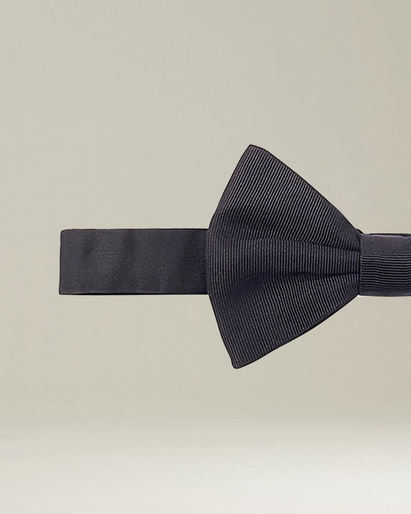 BOW TIE SILK sold by Kiton product image thumbnail 2