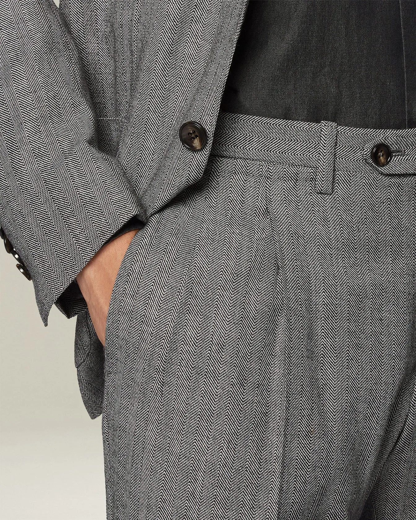 HERRINGBONE WOOL SUIT sold by Kiton product image thumbnail 4