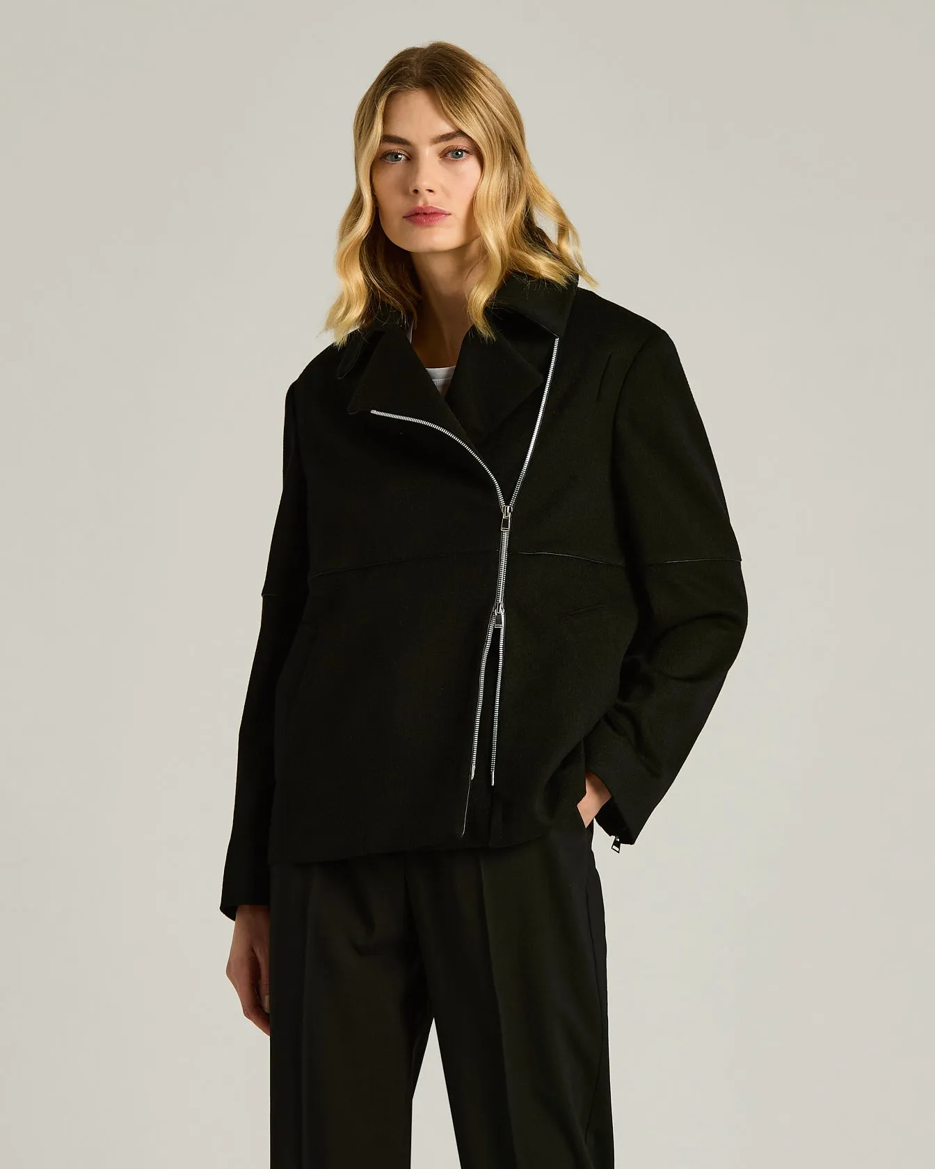 TAILORED PURE CASHMERE BLACK OVERCOAT sold by Kiton product image thumbnail 2