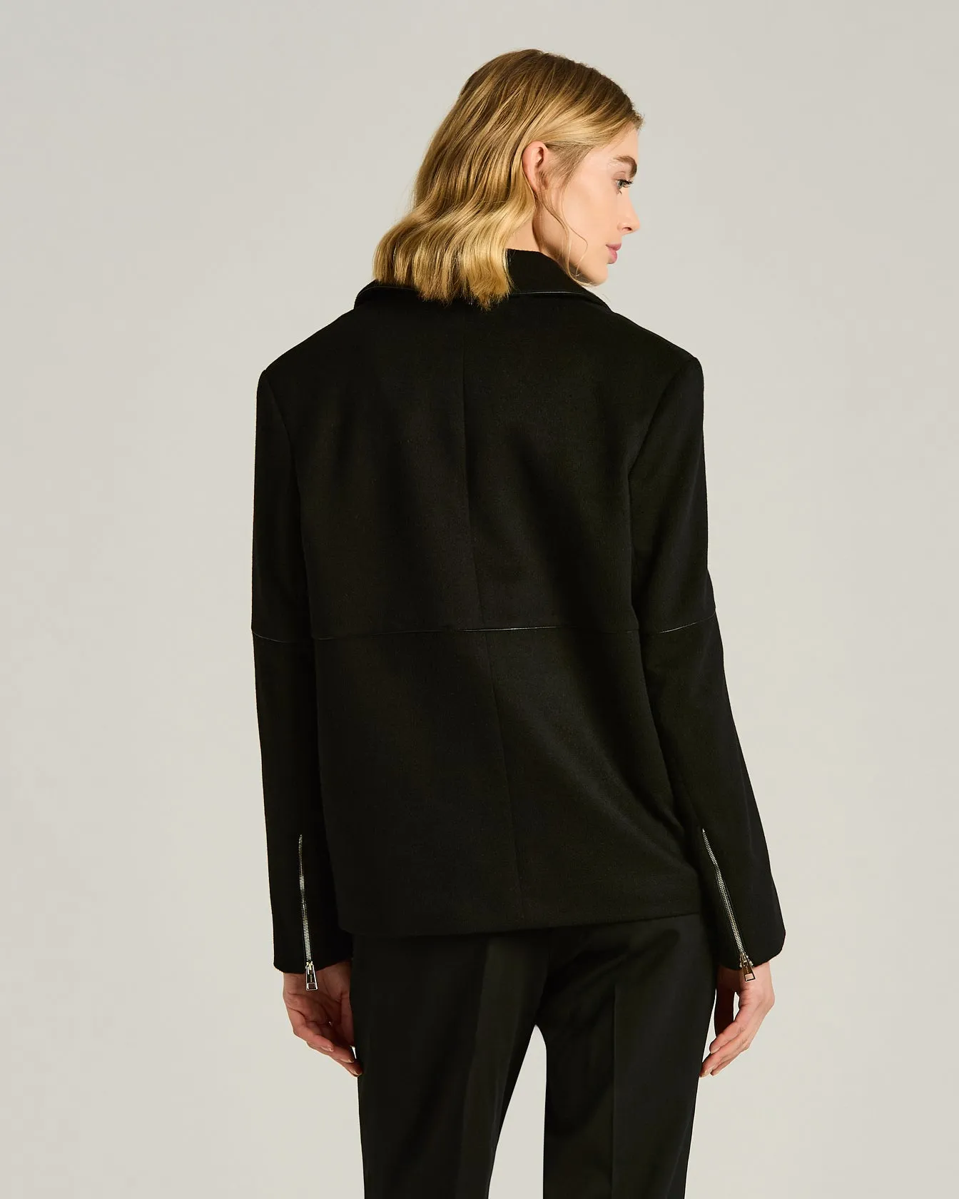 TAILORED PURE CASHMERE BLACK OVERCOAT sold by Kiton product image thumbnail 3