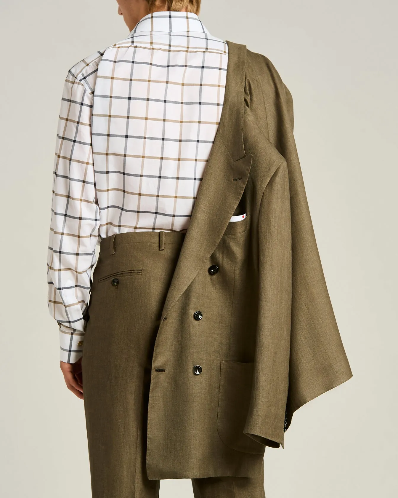 BROWN LINEN, WOOL AND SILK BLEND DOUBLE-BREASTED SUIT sold by Kiton product image thumbnail 4