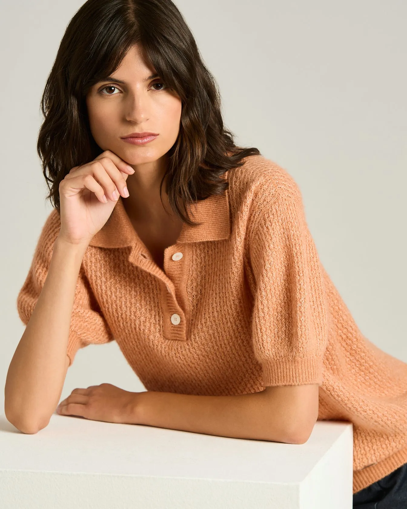 SHORT-SLEEVED CASHMERE AND SILK POLO SHIRT IN PEACH PINK AND WHITE sold by Kiton product image thumbnail 4