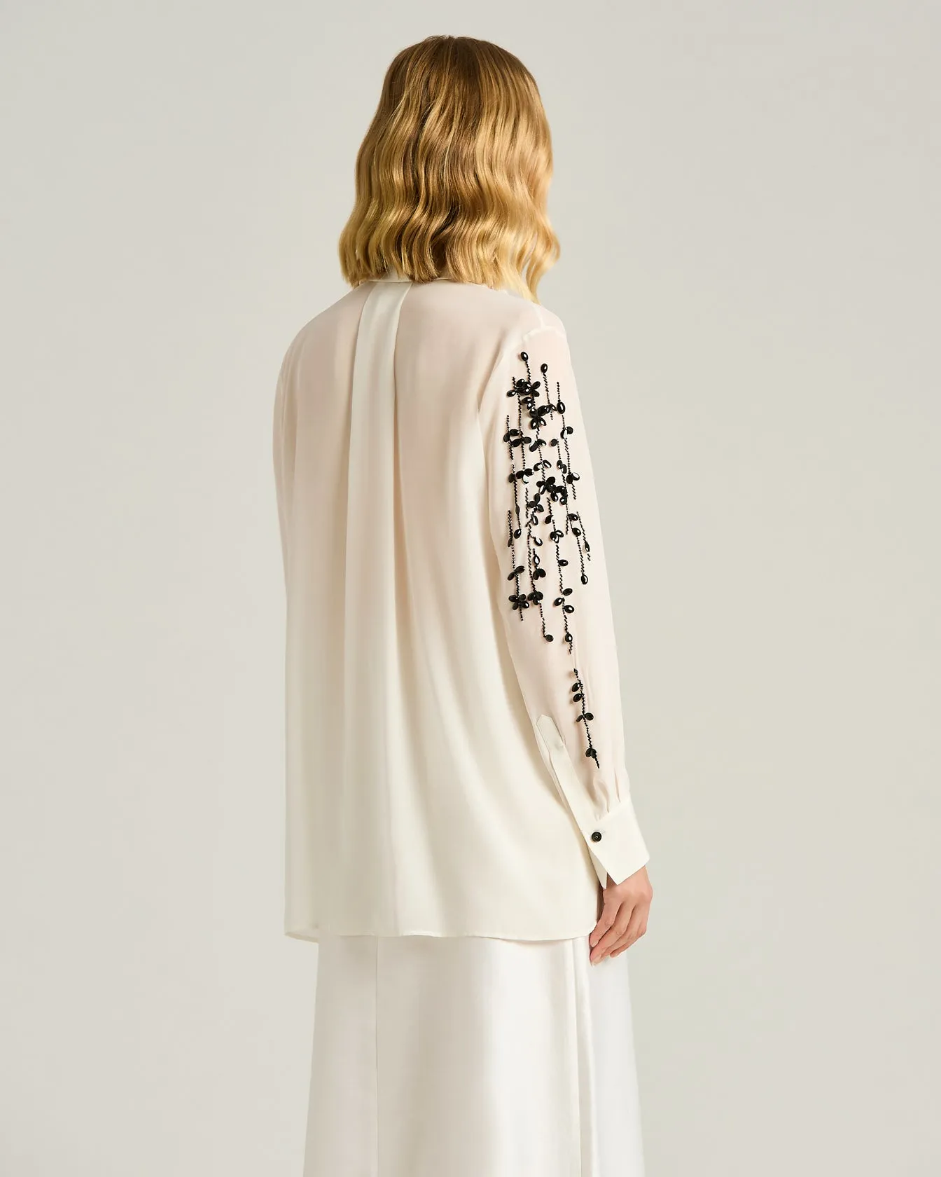 SILK SATIN SHIRT WITH HAND-EMBROIDERED DESIGN IN WHITE sold by Kiton product image thumbnail 3