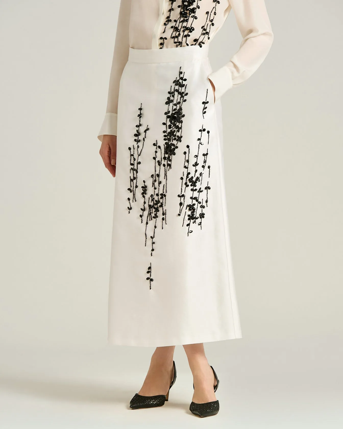 COTTON SILK SATIN TAILORED SKIRT WITH RAISED EMBROIDERY IN OPTICAL WHITE sold by Kiton product image thumbnail 2