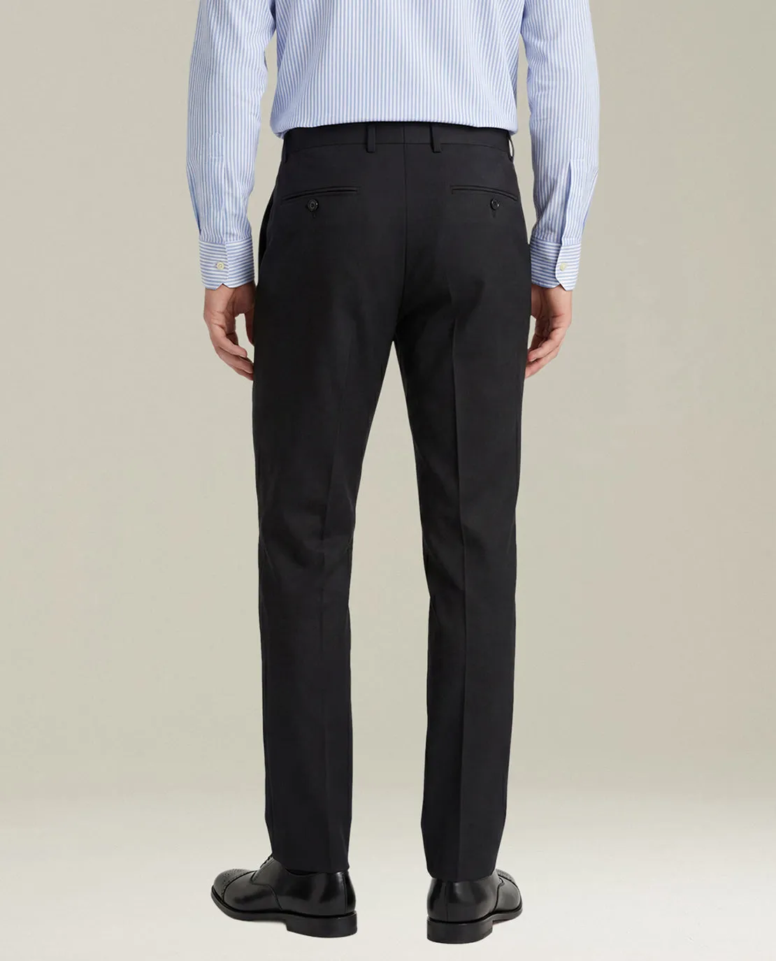 CHARCOAL GREY 14-MICRON WOOL SUIT WITH NATURAL SHOULDERS sold by Kiton product image thumbnail 5