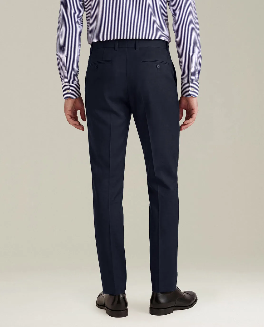 NAVY BLUE 14-MICRON WOOL SUIT WITH NATURAL SHOULDERS sold by Kiton product image thumbnail 5