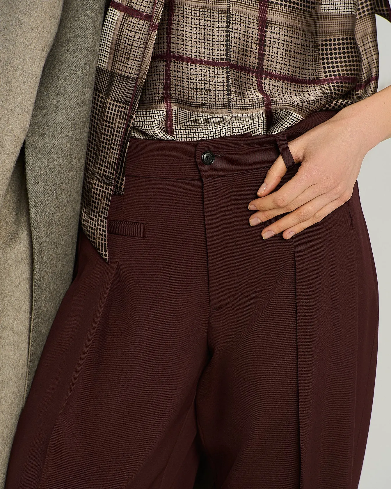 TAILORED WOOL AND SILK TROUSERS sold by Kiton product image thumbnail 4