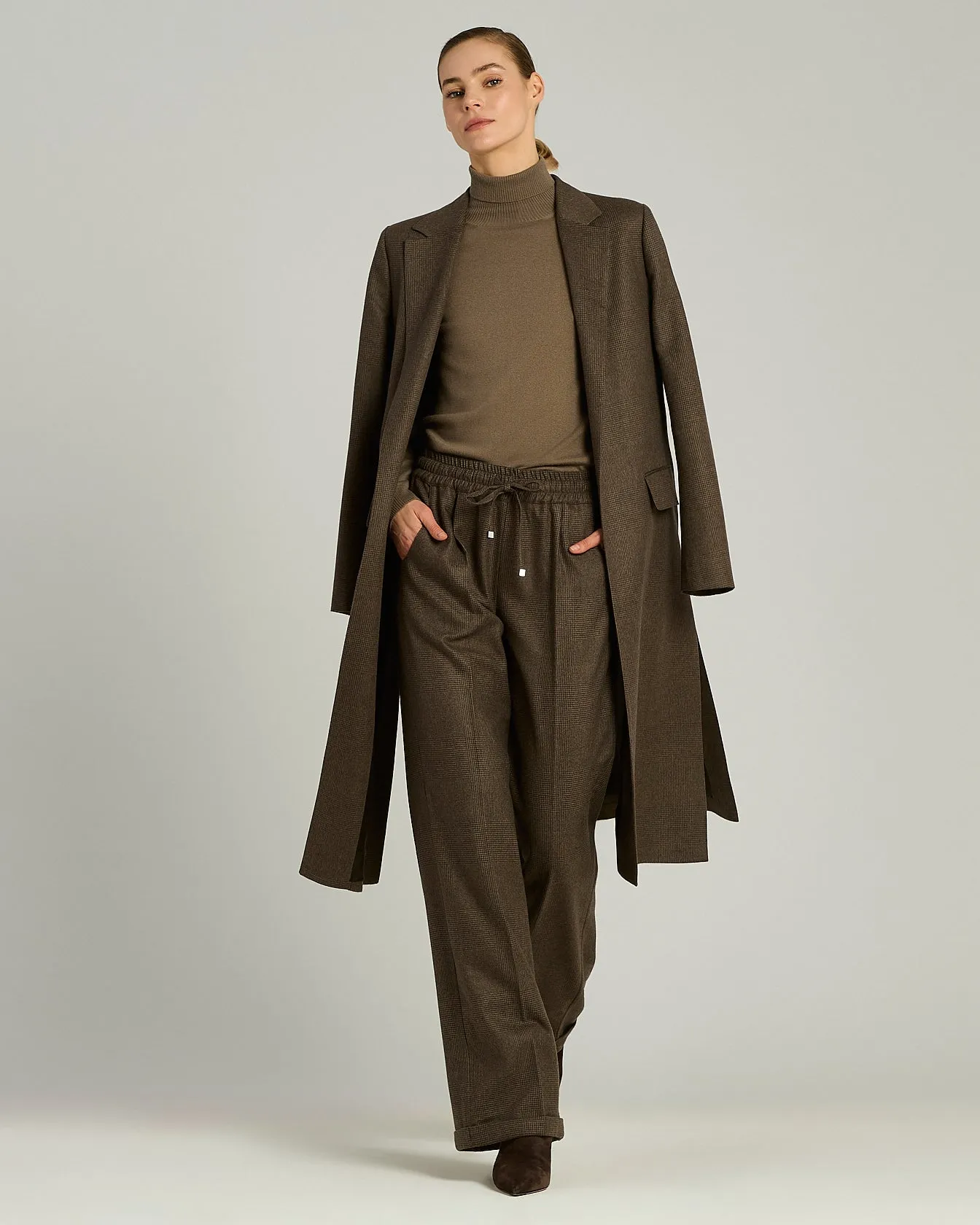 TAUPE CASHMERE TURTLENECK SWEATER sold by Kiton product image thumbnail 5