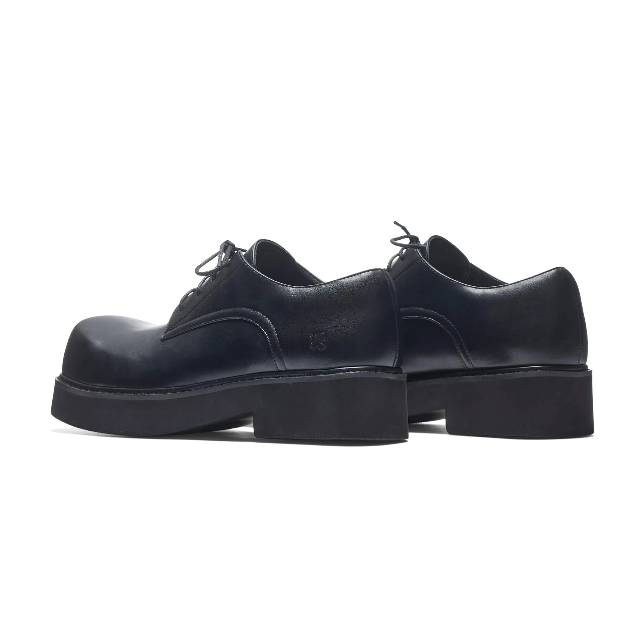 400% Oversized Derby Shoes - Black | Parallel