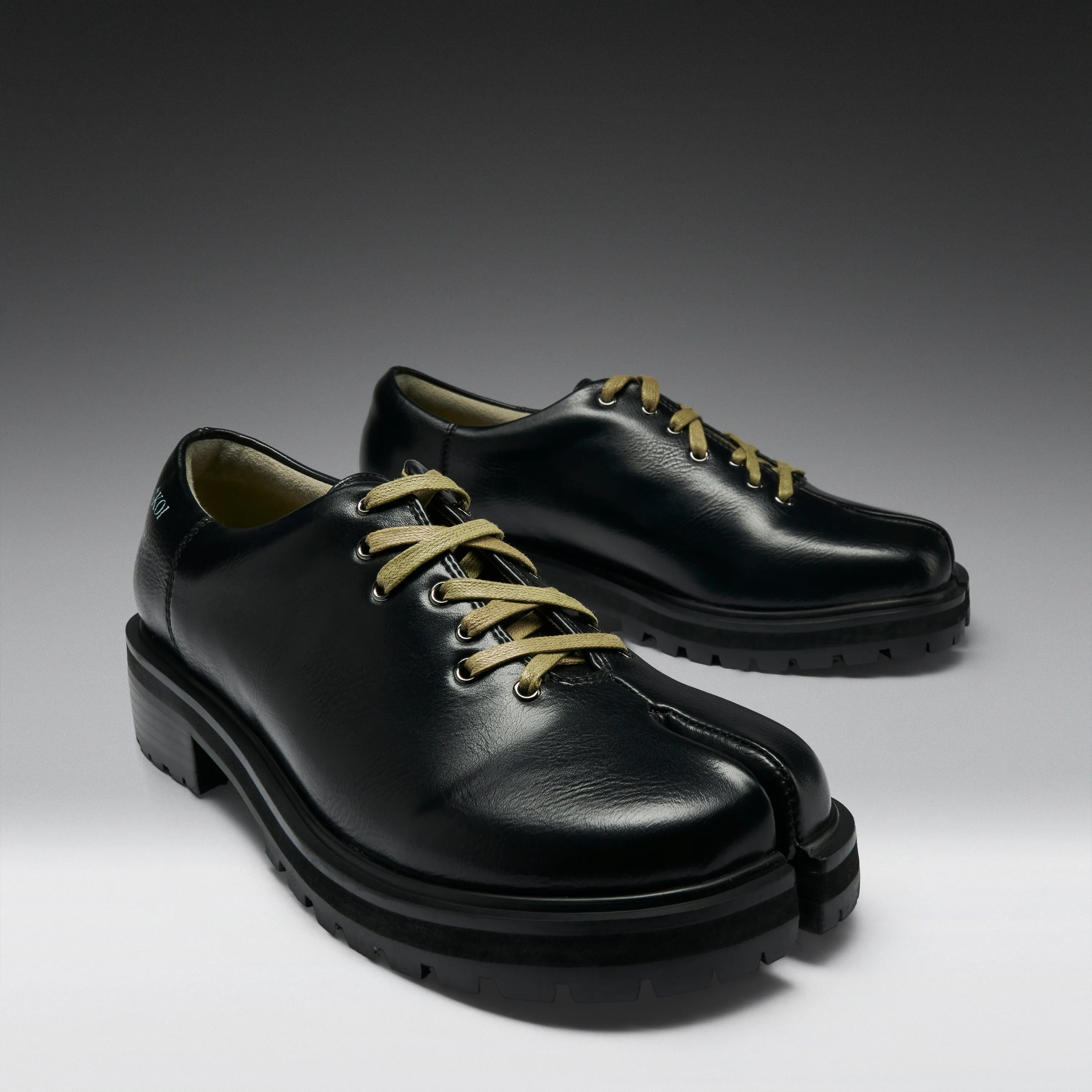 Wildspear Tabi Shoes- Black sold by Koi Footwear