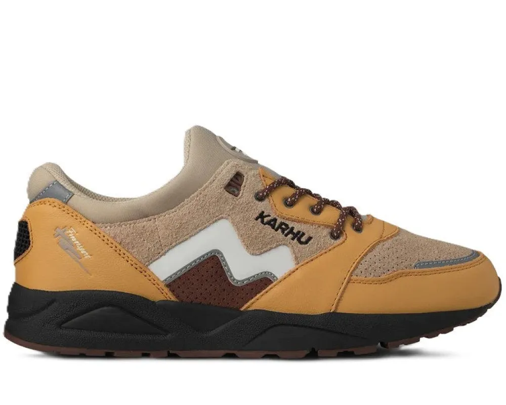 Karhu Aria 95 Oak Buff White sold by Kong